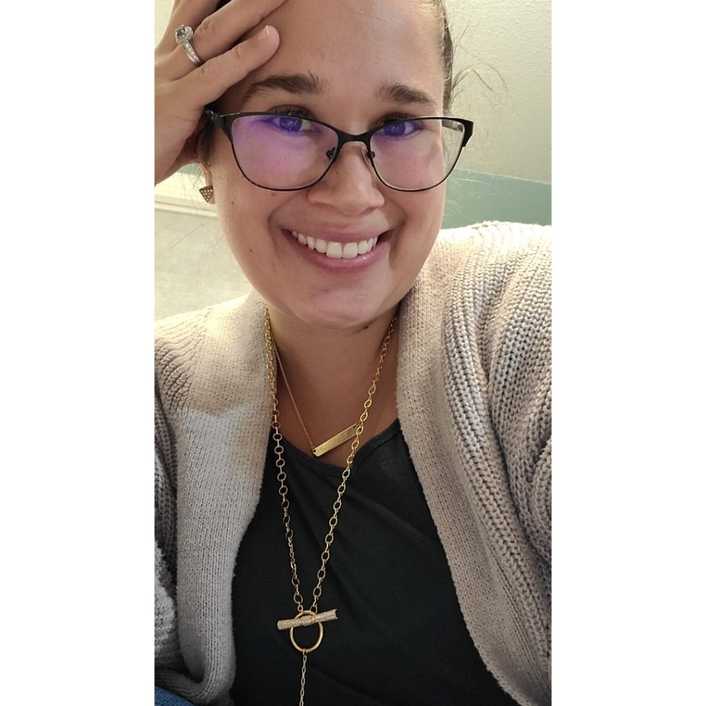 Meet your Posher, Kelly